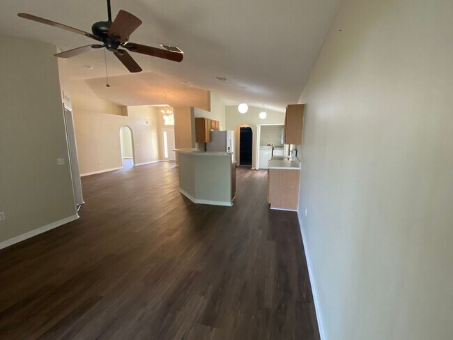 Building Photo - Home for rent