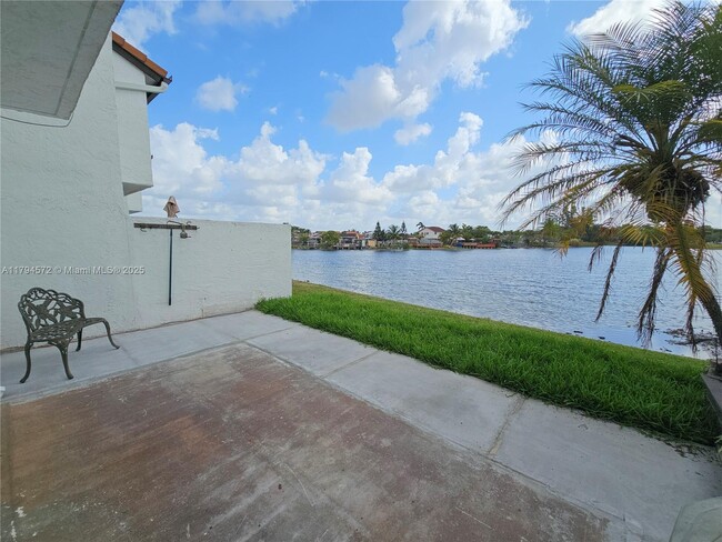 Building Photo - 1341 SW 124th Ct