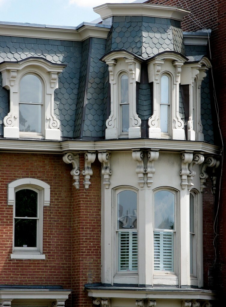 Front 3 condo windows facing Logan circle - 19 Logan Cir NW