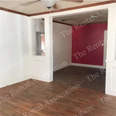 Building Photo - 214 S Bonner St