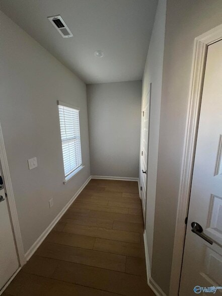 Building Photo - 159 Little Britain St