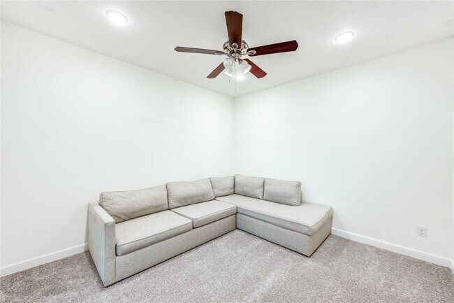 Building Photo - 4055 Woodland Meadow Dr