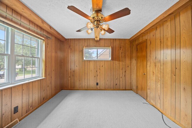Building Photo - 5334 Alvera Dr