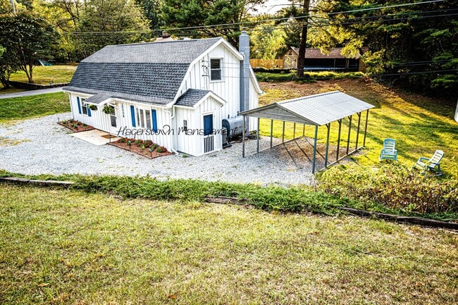 Building Photo - 3 BR Single Family Home In Country Setting