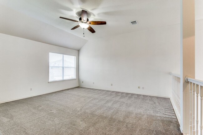 Building Photo - 8434 Golf Club Cir