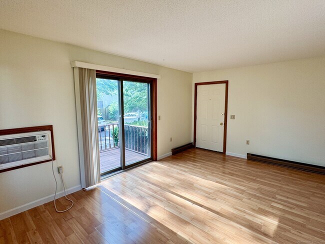 Building Photo - 37 E Albert St