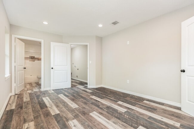 Building Photo - 1211 Kirsten St