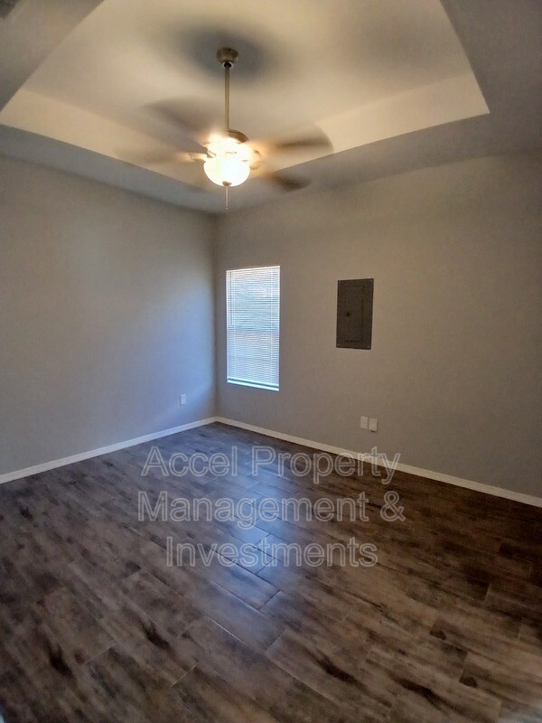 Building Photo - 1805 Cari Nicole Ave