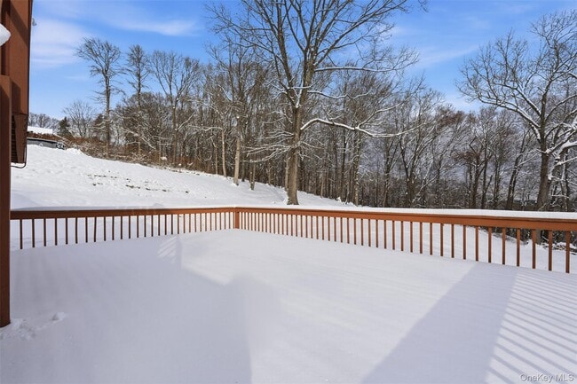 Building Photo - 1618 Morningview Dr