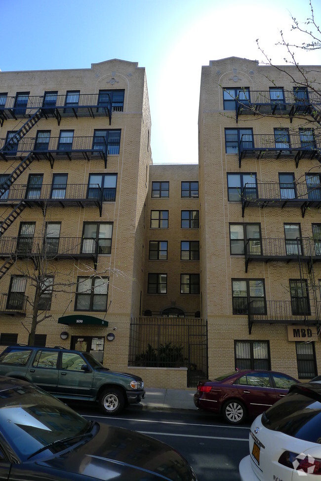 Bryant Mews Senior Residence - 1690-1700 Bryant Ave Bronx NY 10460 ...