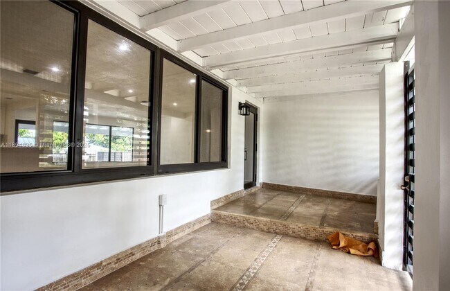 Building Photo - 12905 N Miami Ave