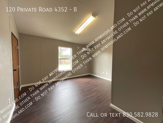 Building Photo - **MOVE IN SPECIAL- $99 FIRST MONTH RENT**B...