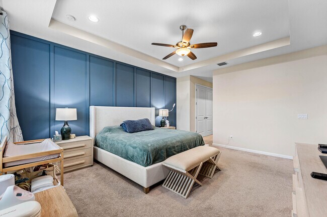 Building Photo - 16280 Oakview Dr