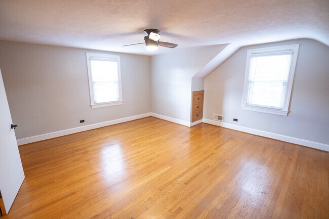 Bedroom #3 - 1210 Mowbray Pl