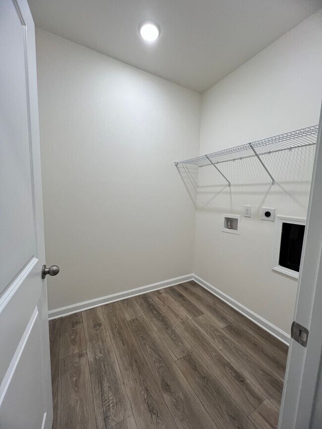 Building Photo - Brand New 2 Bedroom Townhome Available NOW...