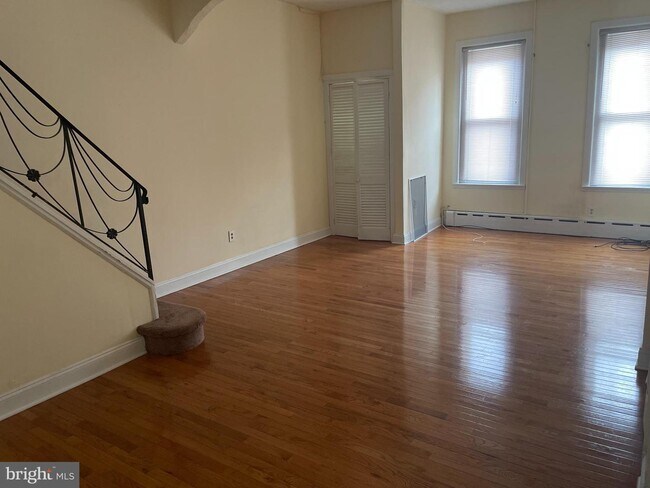Primary Photo - 774 N 25th St