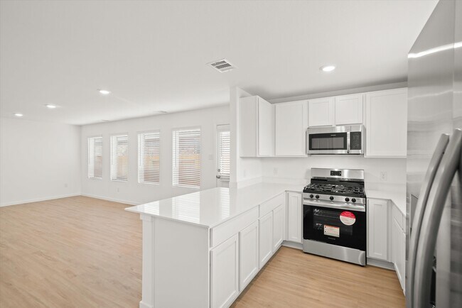 Building Photo - 1522 Windrose Bnd