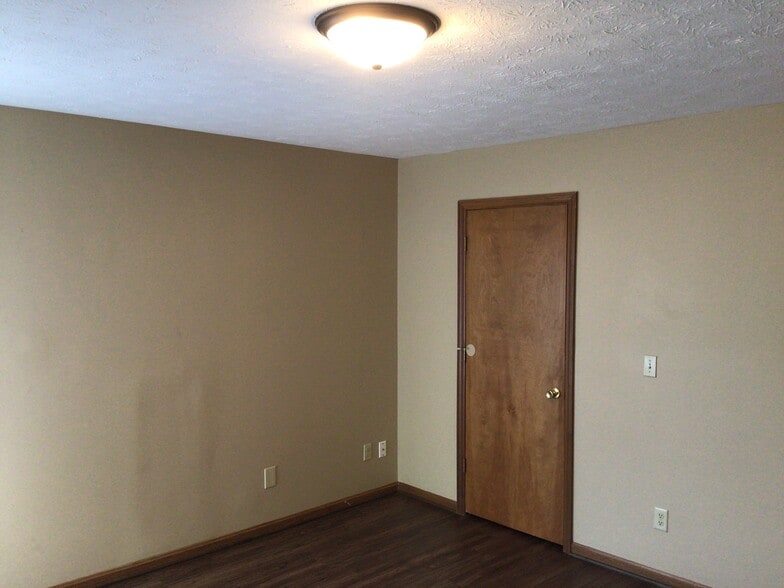 Building Photo - 4705 Norwich Ct