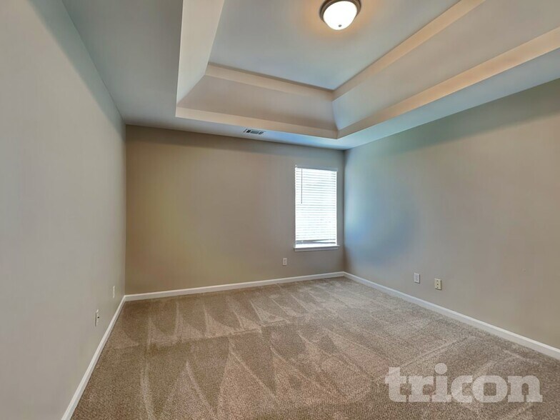 Building Photo - 7587 Poplar Falls St