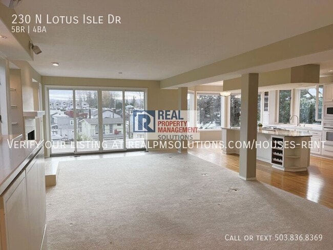 Building Photo - 230 N Lotus Isle Dr