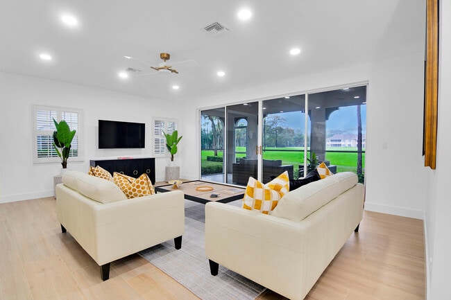 Building Photo - 201 Ryder Cup Cir S