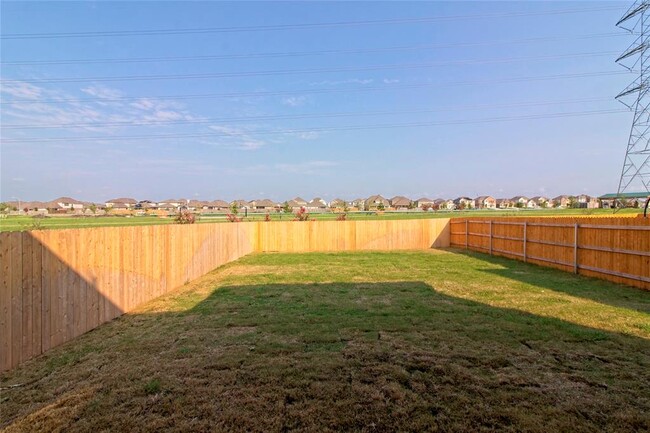 Building Photo - 6501 Wolf Pack Dr
