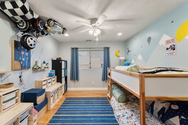 Building Photo - 890 Winthrop Ave