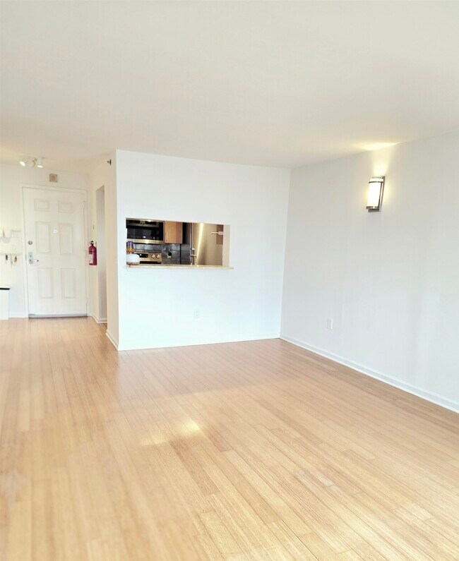 Building Photo - 20 2nd street WASHINGTON St