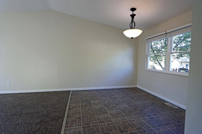 Building Photo - 7701 Flynnway Dr