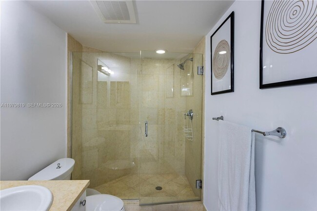 Building Photo - 19900 E Country Club Dr