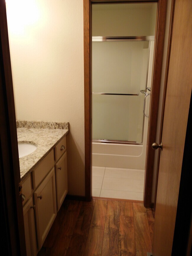Bathroom - 12719 NE 83rd Ct