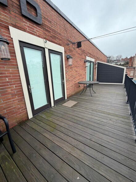 Building Photo - 620 Cumberland St