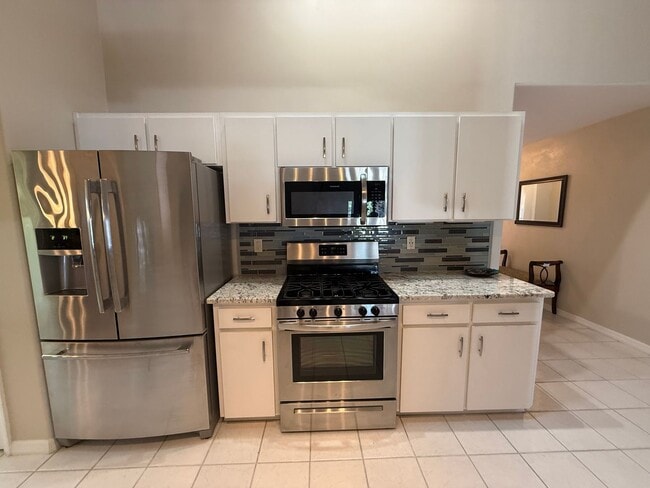 Building Photo - Beautiful 3 bedroom, 2 Bathroom home in the Turnbull Bay Golf Course Community