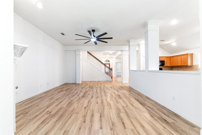 Building Photo - 28259 Daystrom Ln