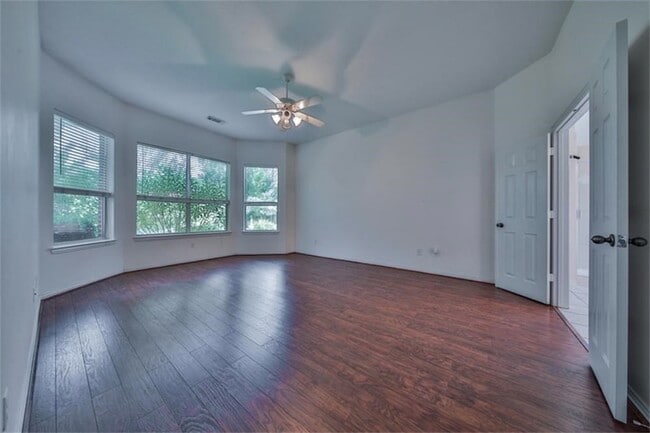 Building Photo - 13803 Sherburn Manor Dr