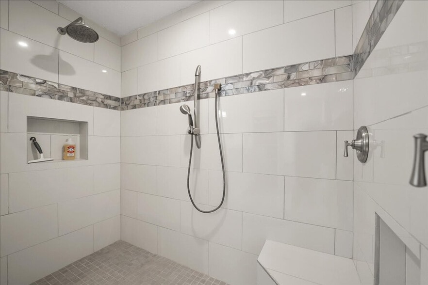 Building Photo - 264 Gibraltar Ct