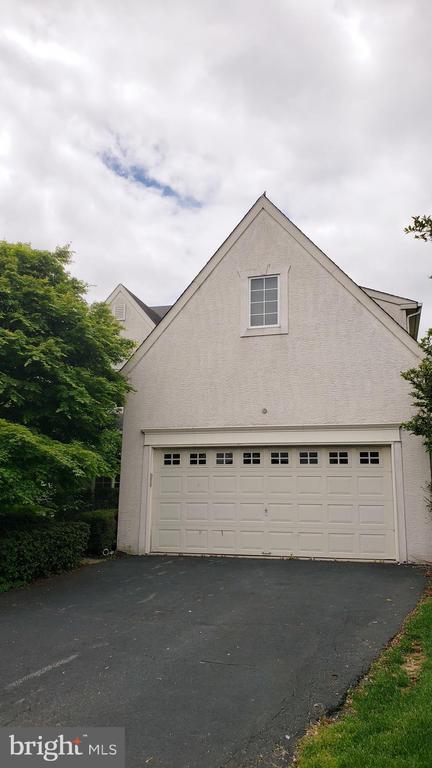 Building Photo - 14 Hayworth Cir
