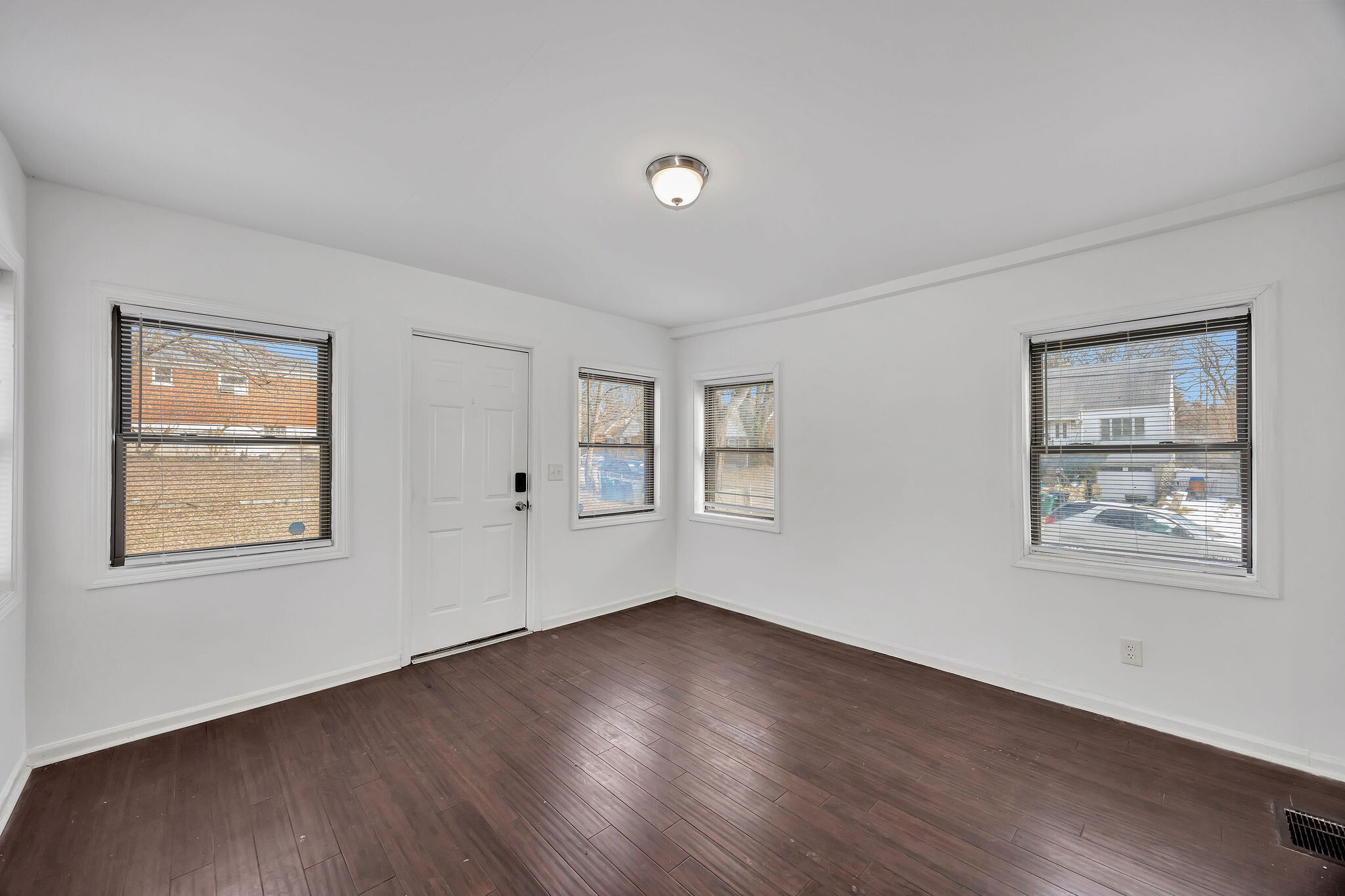 Building Photo - 2324 Langdon Farm Rd