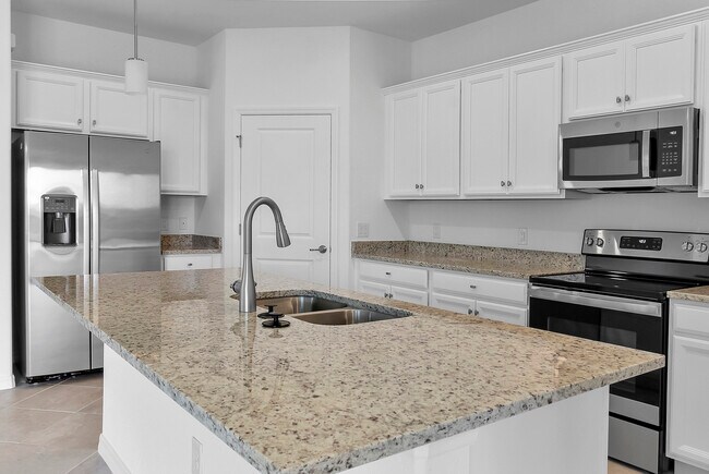 Building Photo - 14848 Portico Blvd