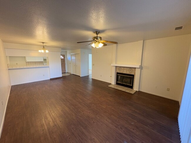 Building Photo - NW Condo coming soon!