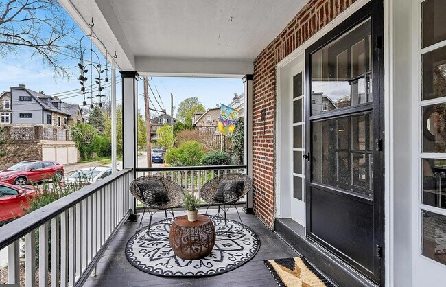 Building Photo - 7826 Devon St