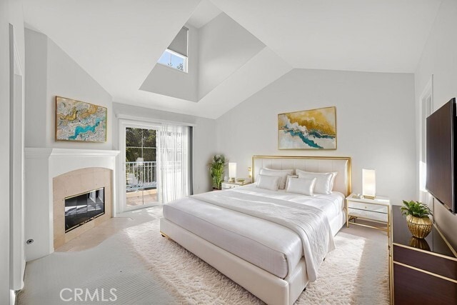 Building Photo - 3 Chandon