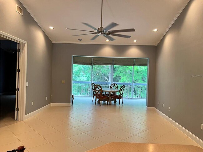 Building Photo - 3608 54th Dr W