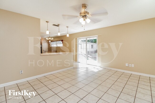 Building Photo - 2720 Erin Rd