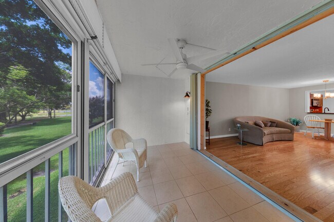 Building Photo - 14623 Bonaire Blvd