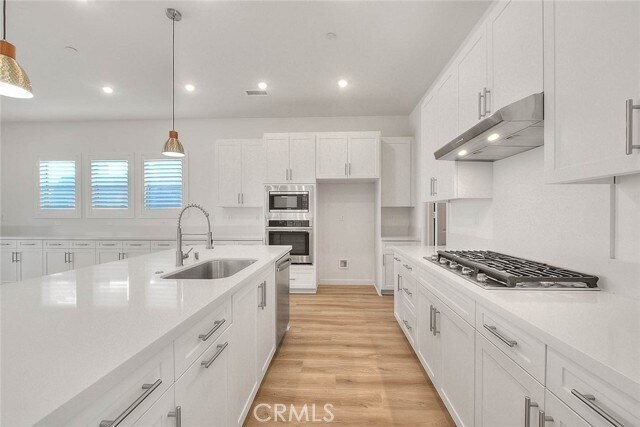 Building Photo - 15842 Butterfly Dr