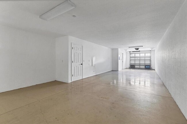 Building Photo - 8848 White Sage Loop