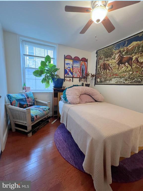 Building Photo - 1415 S 4th St