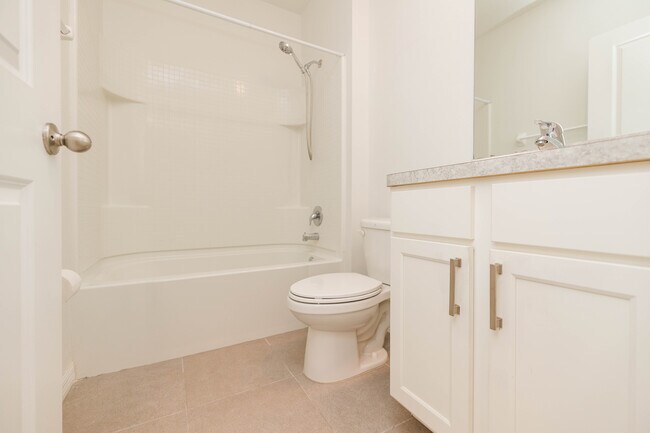 Building Photo - 6777 Longboat Dr