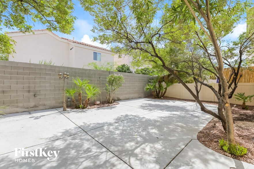 Building Photo - 2462 Wrangler Walsh Ln